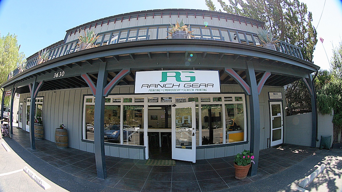Ranch Gear Print Shop Google Street View | Trusted. Visite virtuelle Google en Californie, Etats Unis
